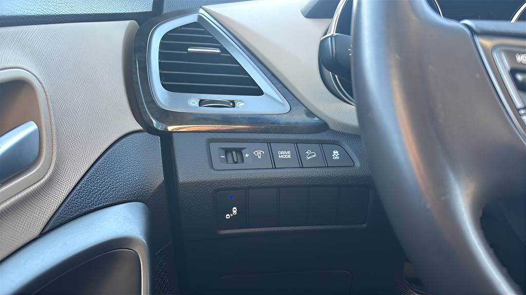 Used 2017 Hyundai Santa Fe Sport image 24