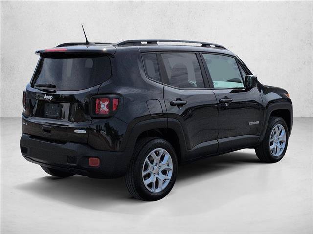 Used 2018 Jeep Renegade Latitude w/ Cold Weather Group AWD/4WD image 8