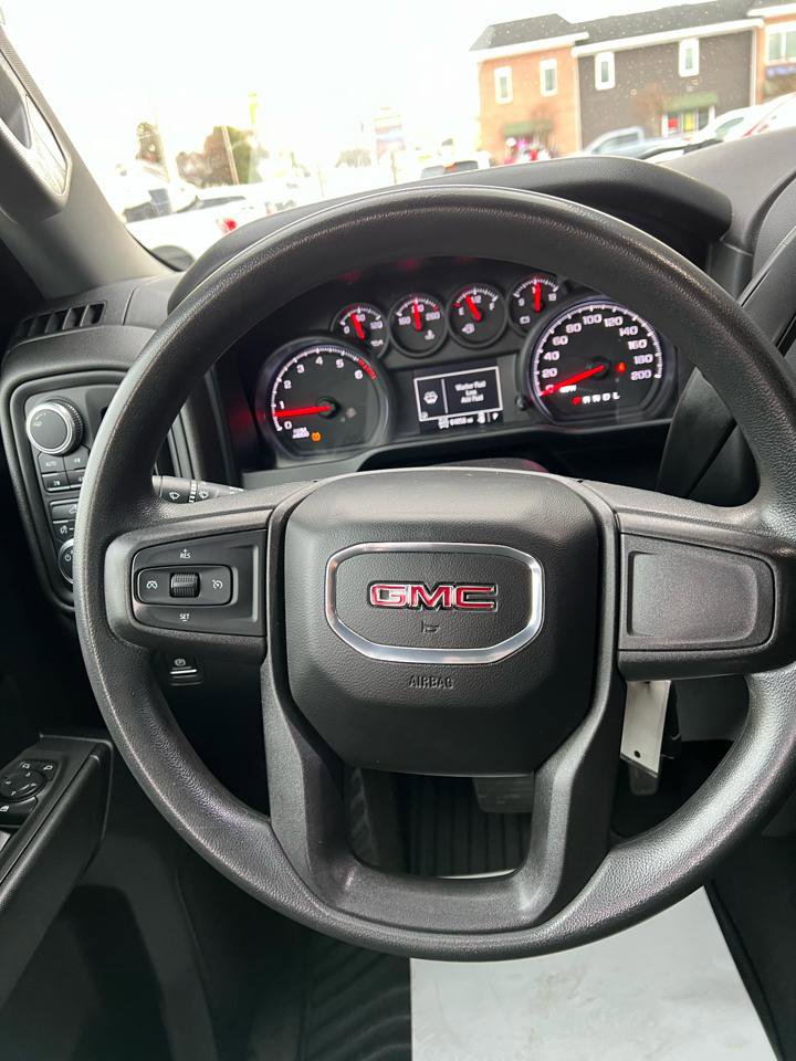 Used 2021 GMC Sierra 1500 4x4 Crew Cab w/ Sierra Value Package image 14