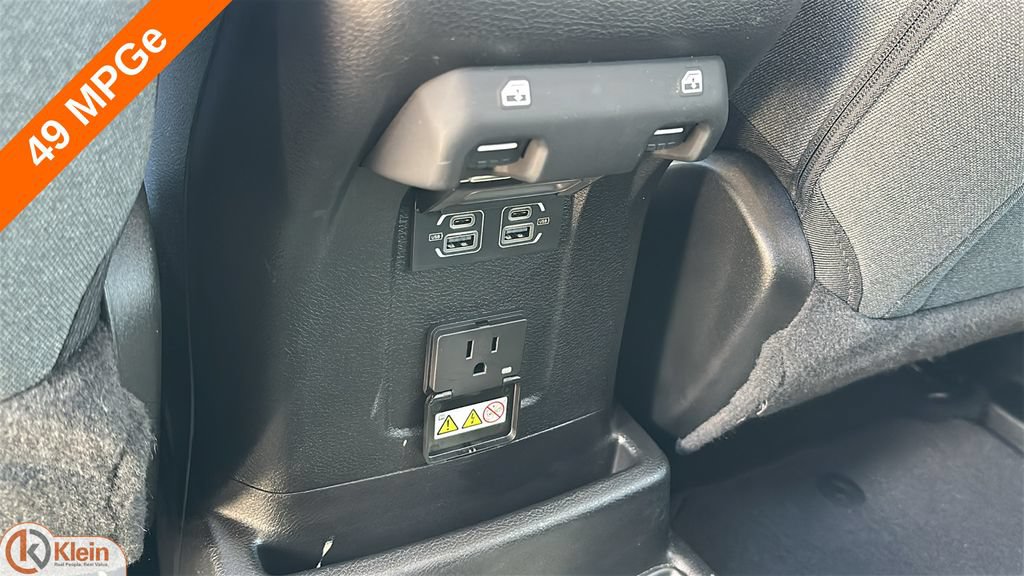 Used 2025 Jeep Wrangler Unlimited Sahara AWD/4WD image 28