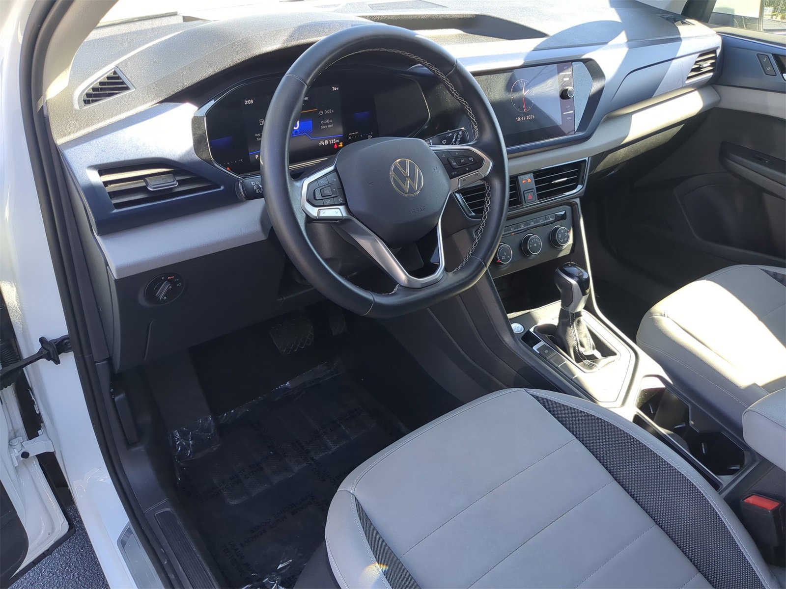 Used 2022 Volkswagen Taos SE image 20