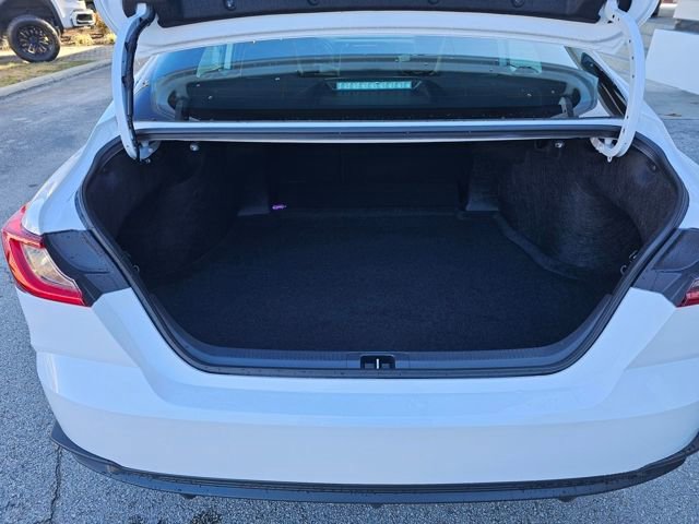 Used 2026 Toyota Camry SE image 16