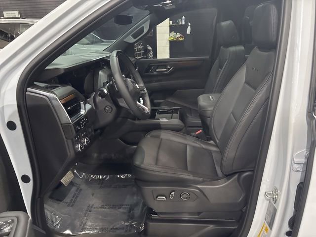 Used 2026 GMC Yukon XL Denali w/ Denali Reserve Package image 10