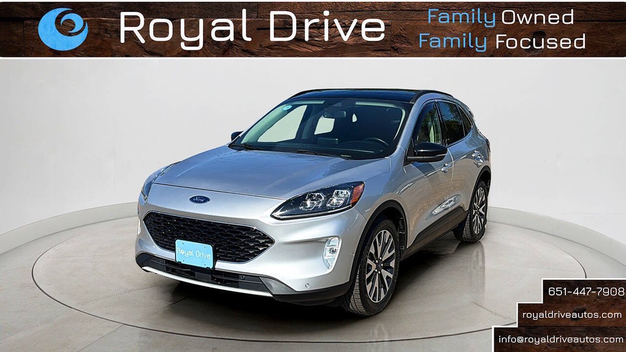 Used 2020 Ford Escape Titanium AWD/4WD image 1