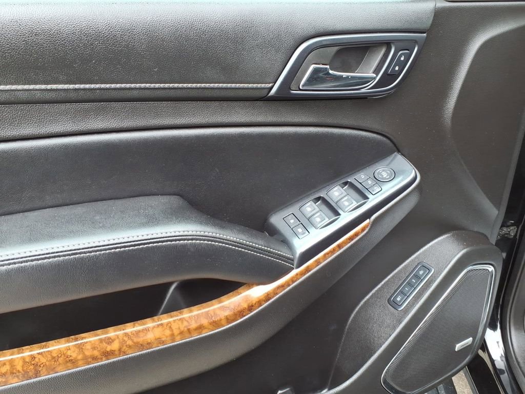 Used 2015 Chevrolet Tahoe LTZ AWD/4WD image 12