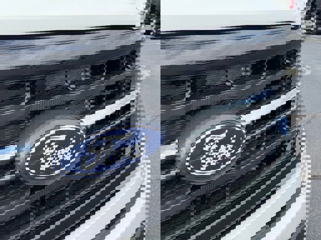 New 2026 Ford F150 XLT w/ Equipment Group 301A Standard image 6