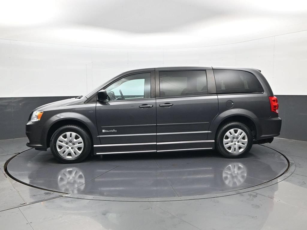 Used 2016 Dodge Grand Caravan SE w/ Quick Order Package 29E SE FWD image 9