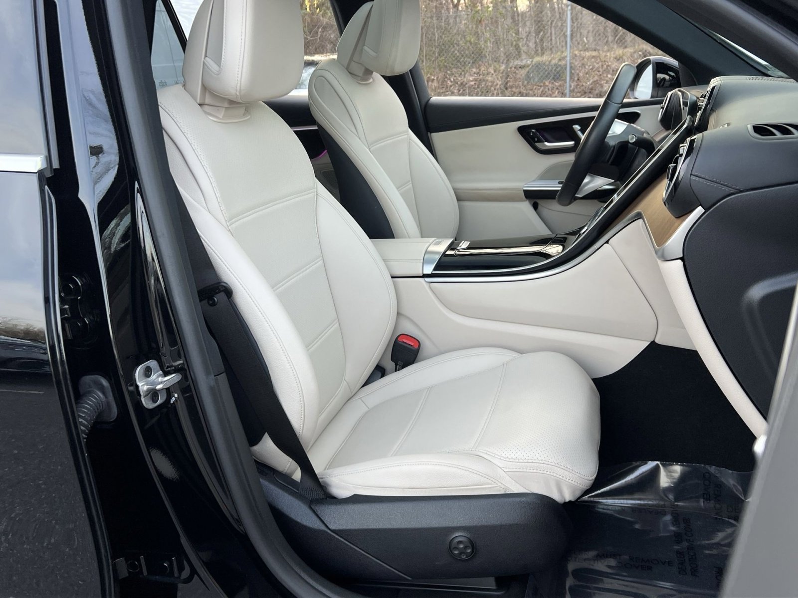 Certified 2024 Mercedes-Benz GLC 300 4MATIC image 26