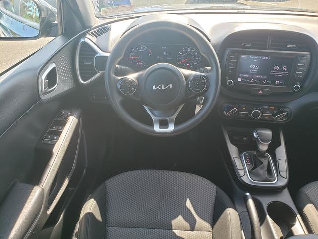 Certified 2022 Kia Soul LX FWD image 16