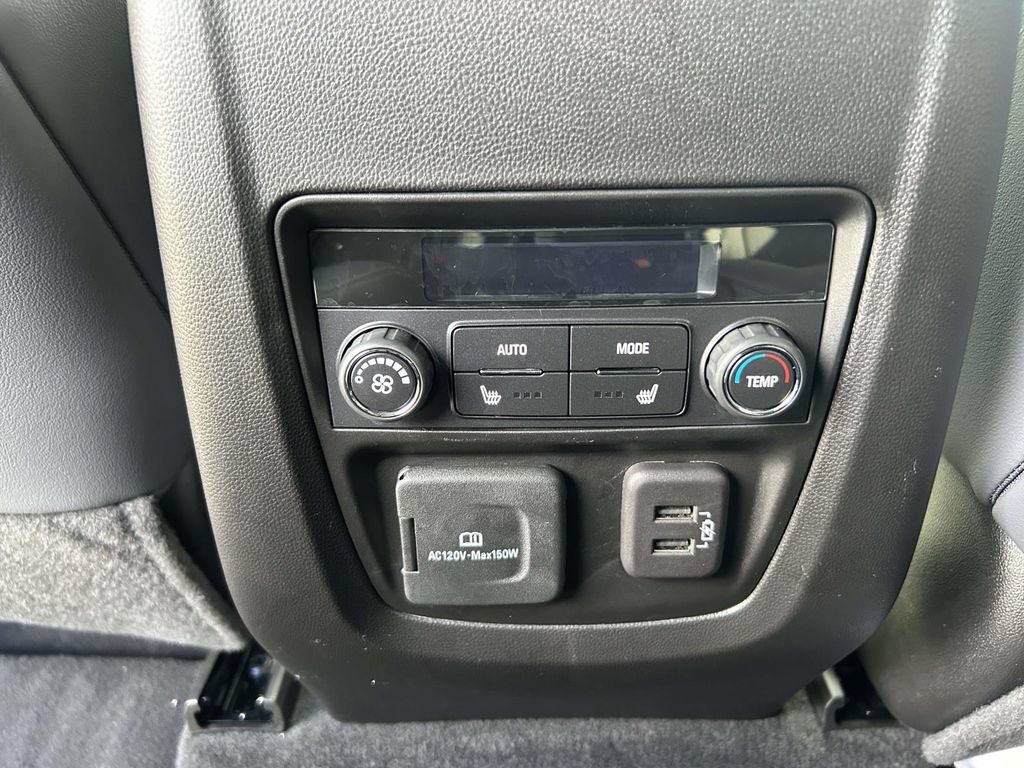 Used 2023 Buick Enclave Premium w/ Experience Buick Package FWD image 16