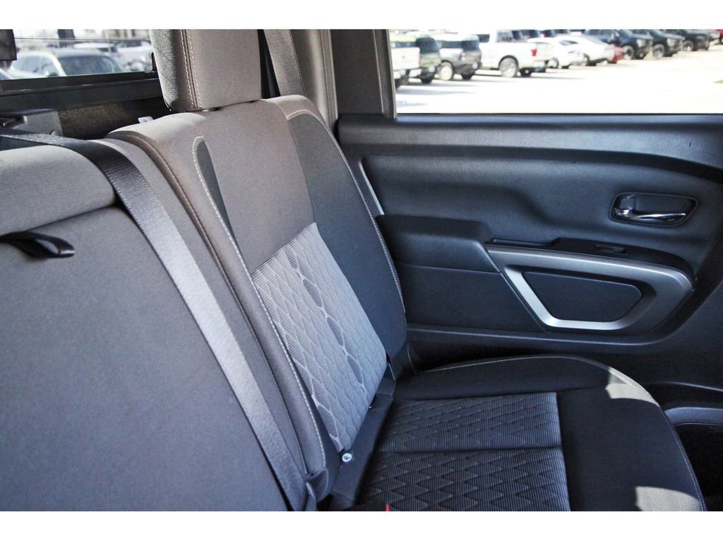 Used 2024 Nissan Titan SV w/ SV Bronze Edition Package image 15