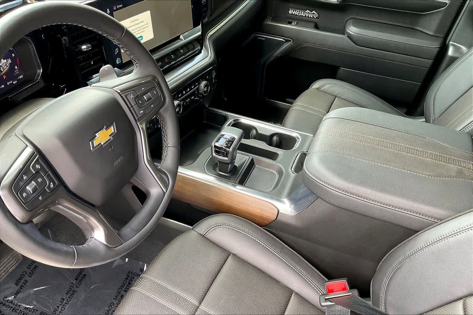 Used 2026 Chevrolet Silverado 1500 High Country w/ High Country Premium Package AWD/4WD image 33