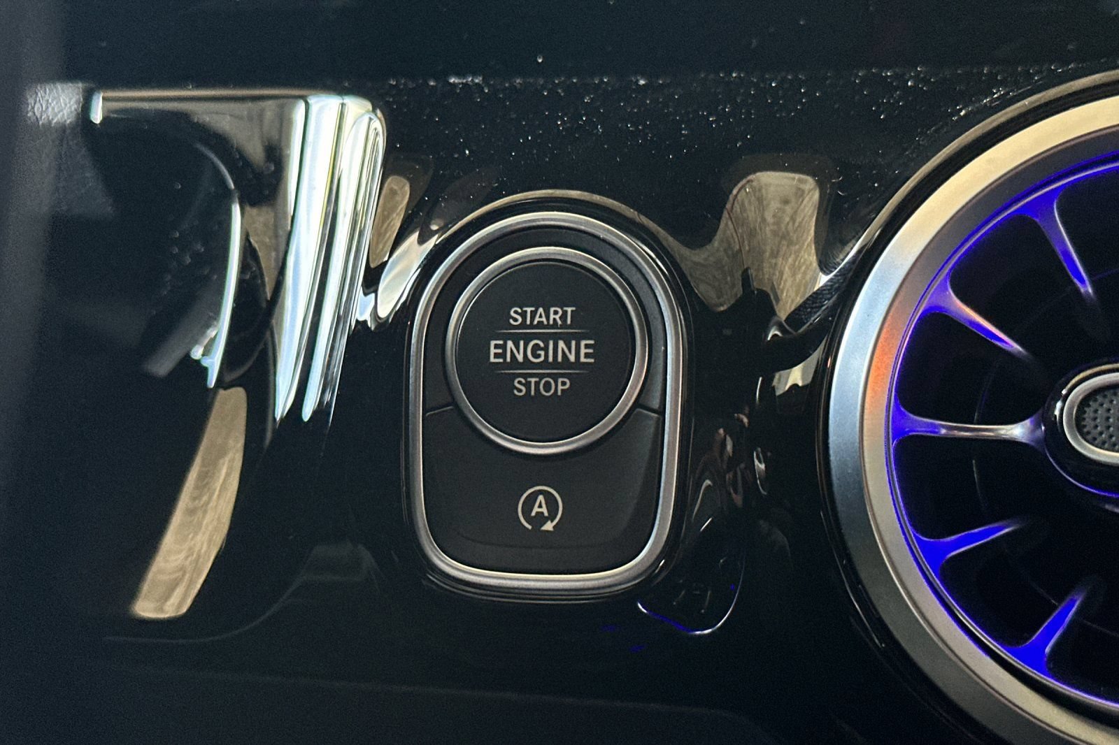 Certified 2023 Mercedes-Benz GLA 250 4MATIC image 29