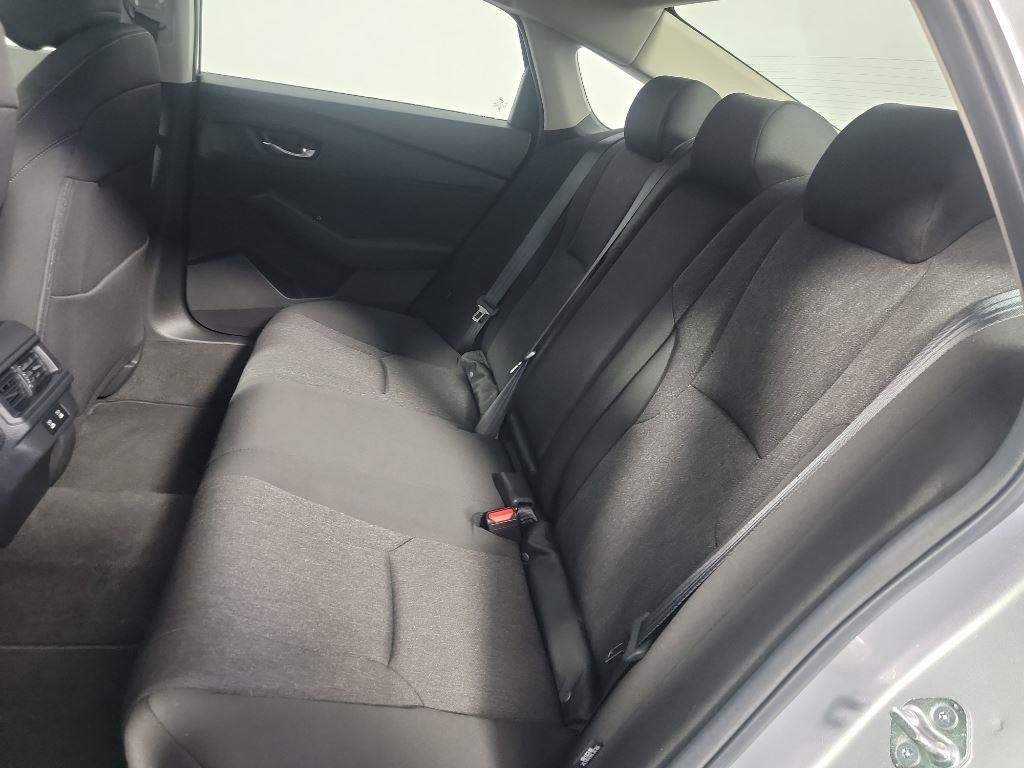 Used 2025 Honda Accord SE image 19