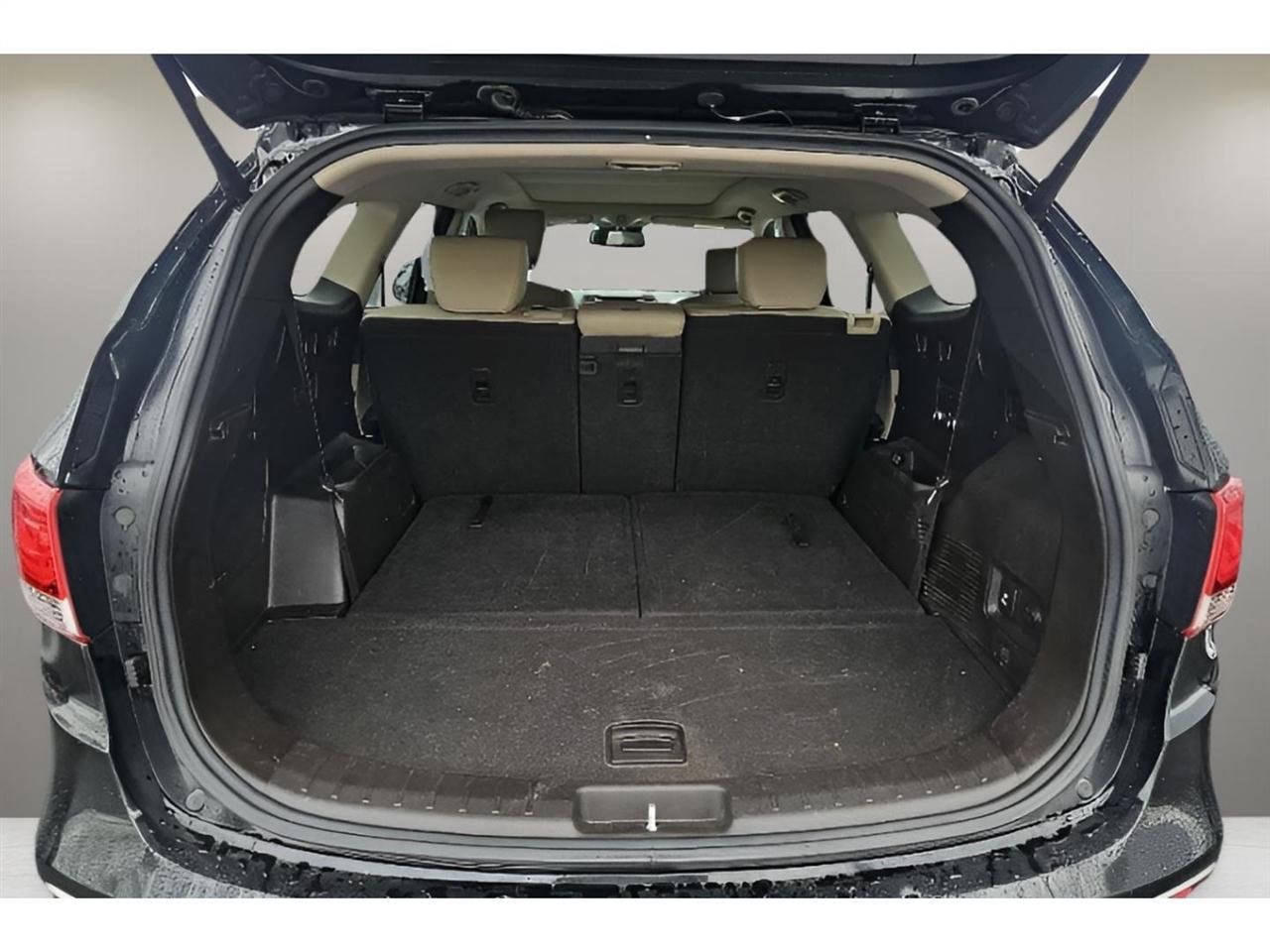 Used 2018 Hyundai Santa Fe SE Ultimate 3.3L Auto AWD image 13