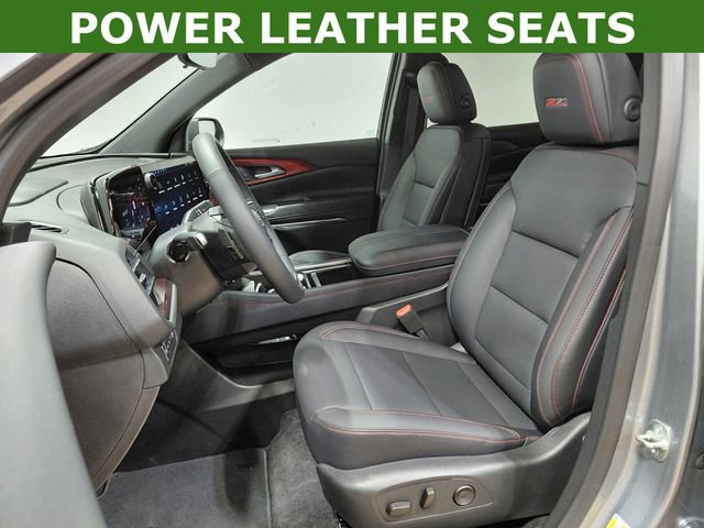 Used 2026 Chevrolet Traverse Z71 image 3