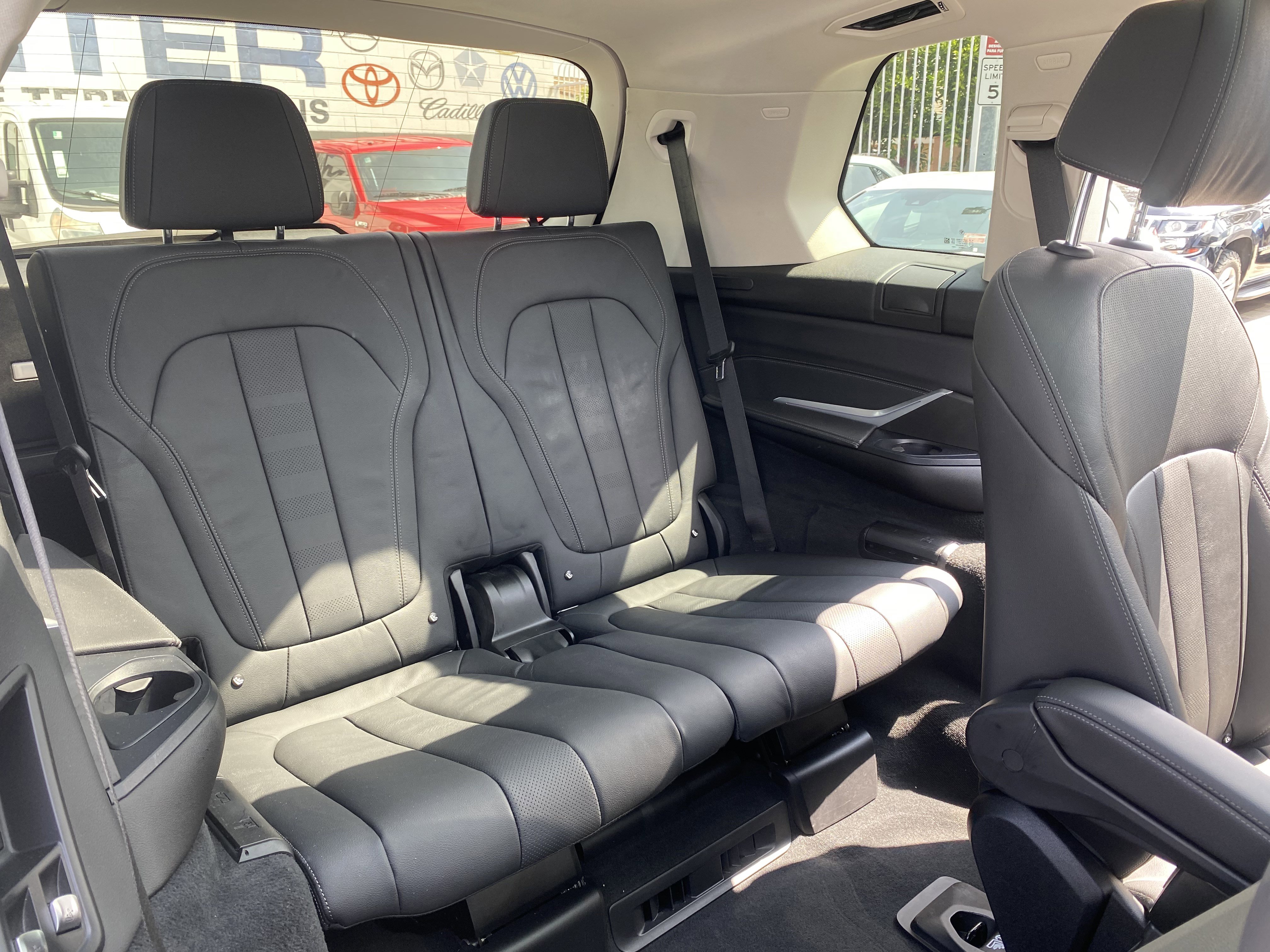 Used 2021 BMW X7 xDrive40i w/ Cold Weather Package AWD/4WD image 24