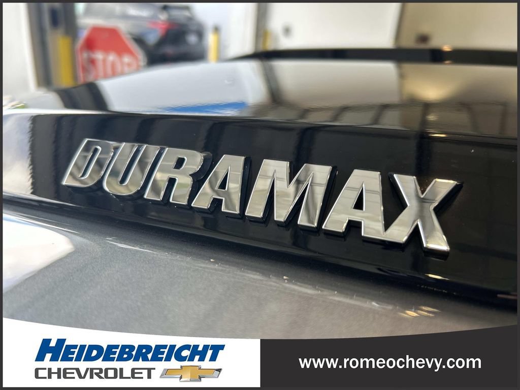 Used 2024 Chevrolet Silverado 1500 ZR2 w/ Technology Package AWD/4WD image 39