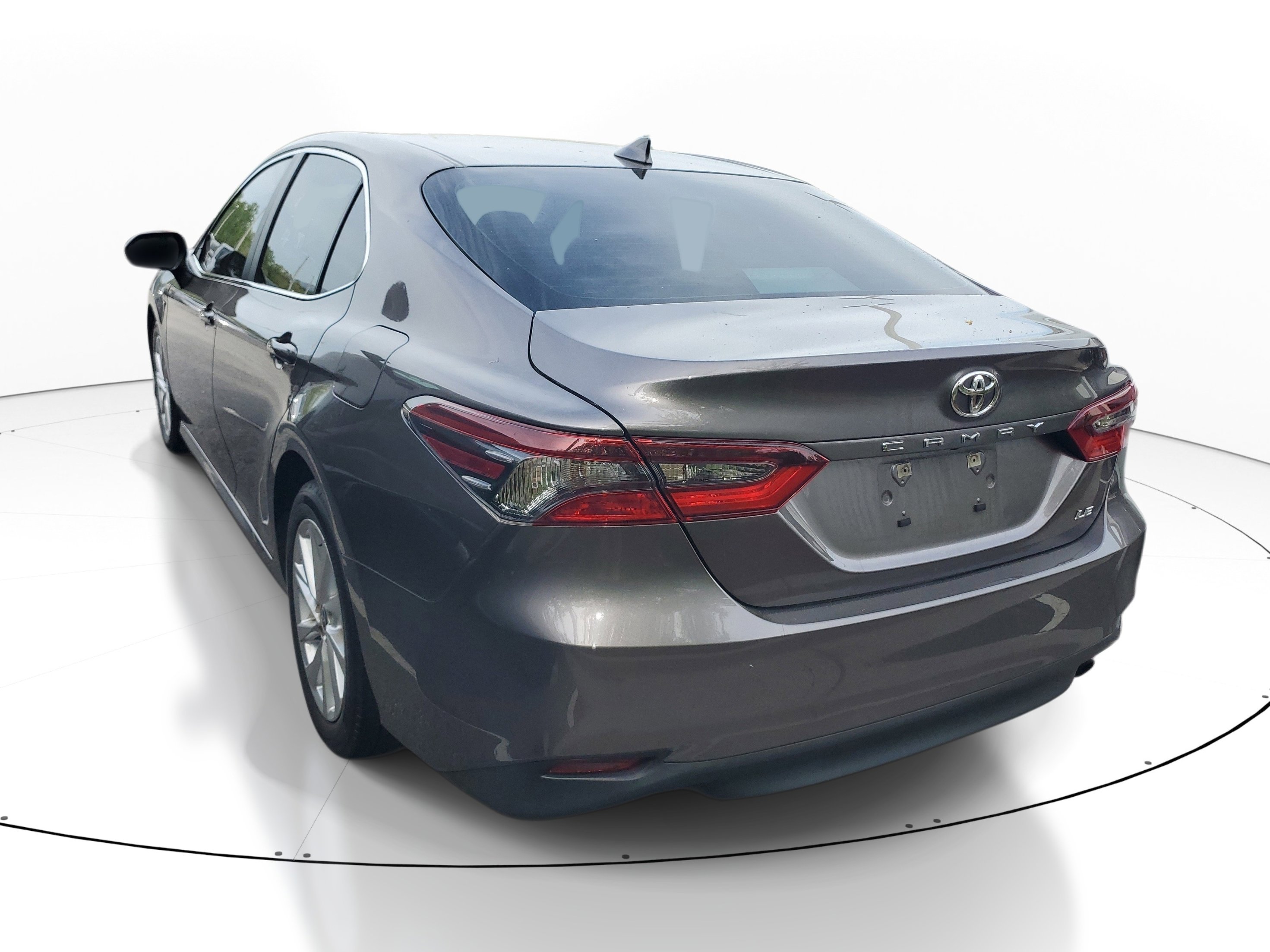 Used 2024 Toyota Camry LE image 7