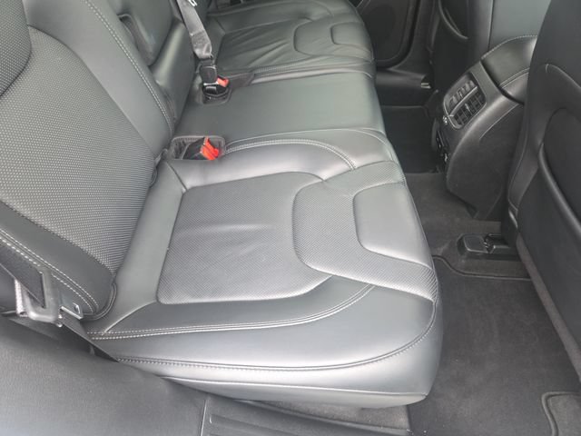Used 2020 Jeep Cherokee Limited AWD/4WD image 28