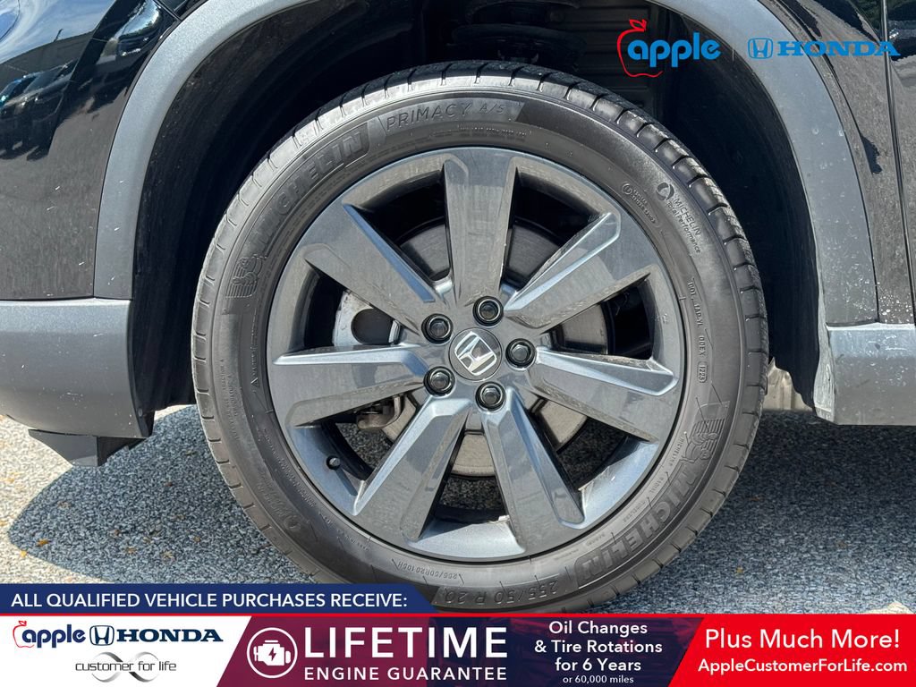 Used 2025 Honda Pilot Sport image 6