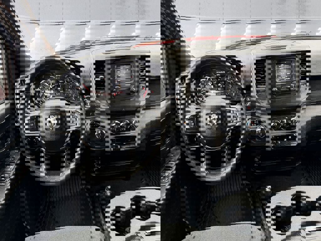 Used 2024 RAM 2500 Tradesman w/ Chrome Appearance Group image 11