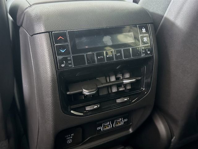 New 2025 Jeep Grand Cherokee L Limited w/ Luxury Tech Group II image 26