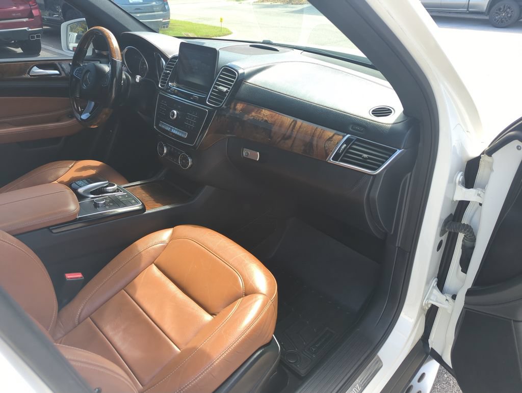 Used 2016 Mercedes-Benz GLE 400 4MATIC image 36