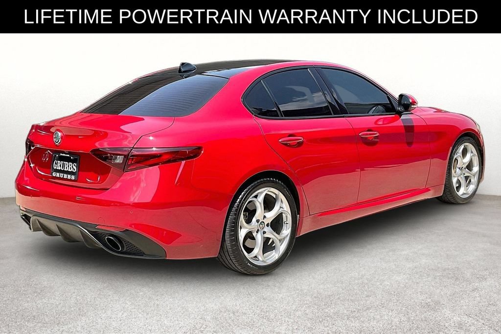 Used 2021 Alfa Romeo Giulia Ti Sport RWD image 2