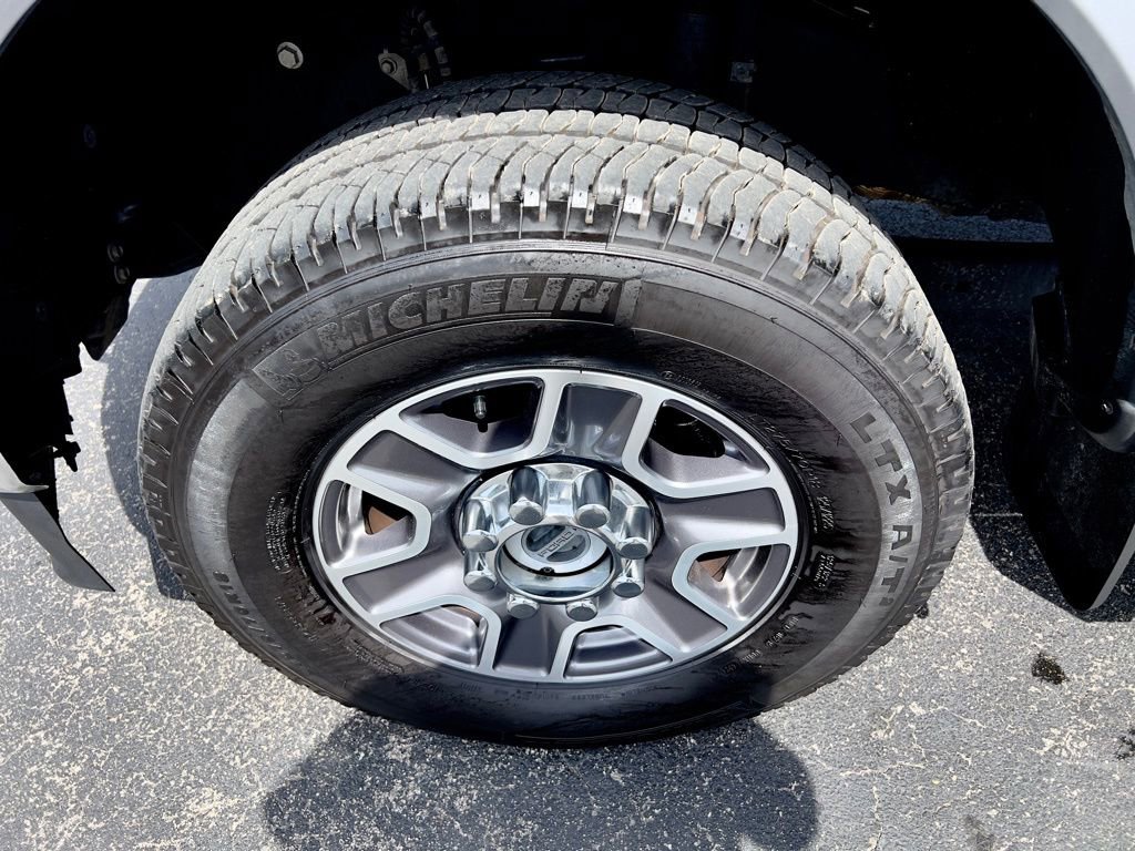 Used 2023 Ford F250 Lariat image 18