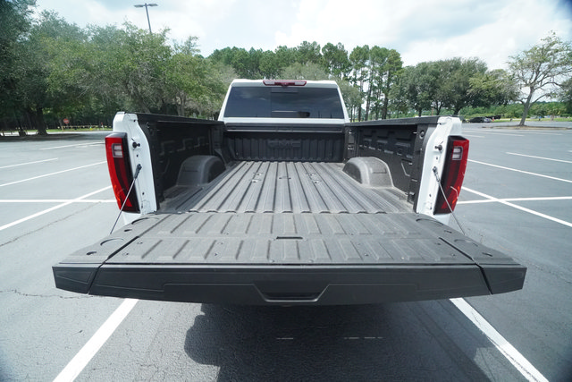 Used 2025 GMC Sierra 2500 Denali Ultimate AWD/4WD image 11