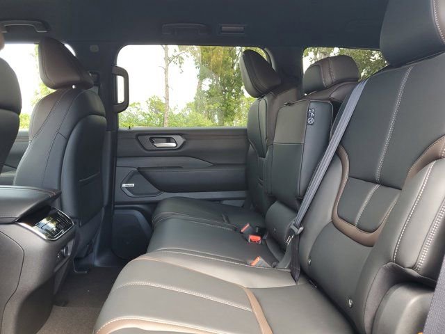 New 2026 Nissan Armada SL image 6