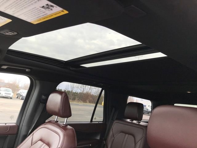 Used 2024 Ford Expedition Limited AWD/4WD image 15