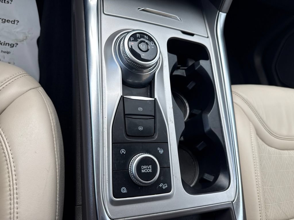 Used 2020 Ford Explorer Platinum w/ Premium Technology Package AWD/4WD image 15