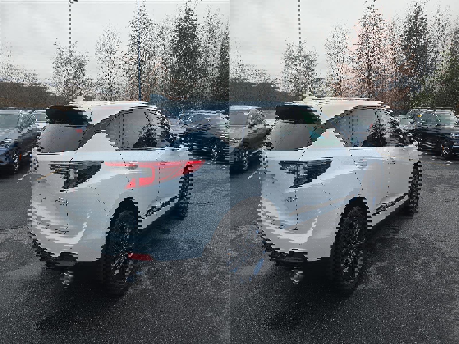 Used 2023 Acura RDX A-Spec image 3