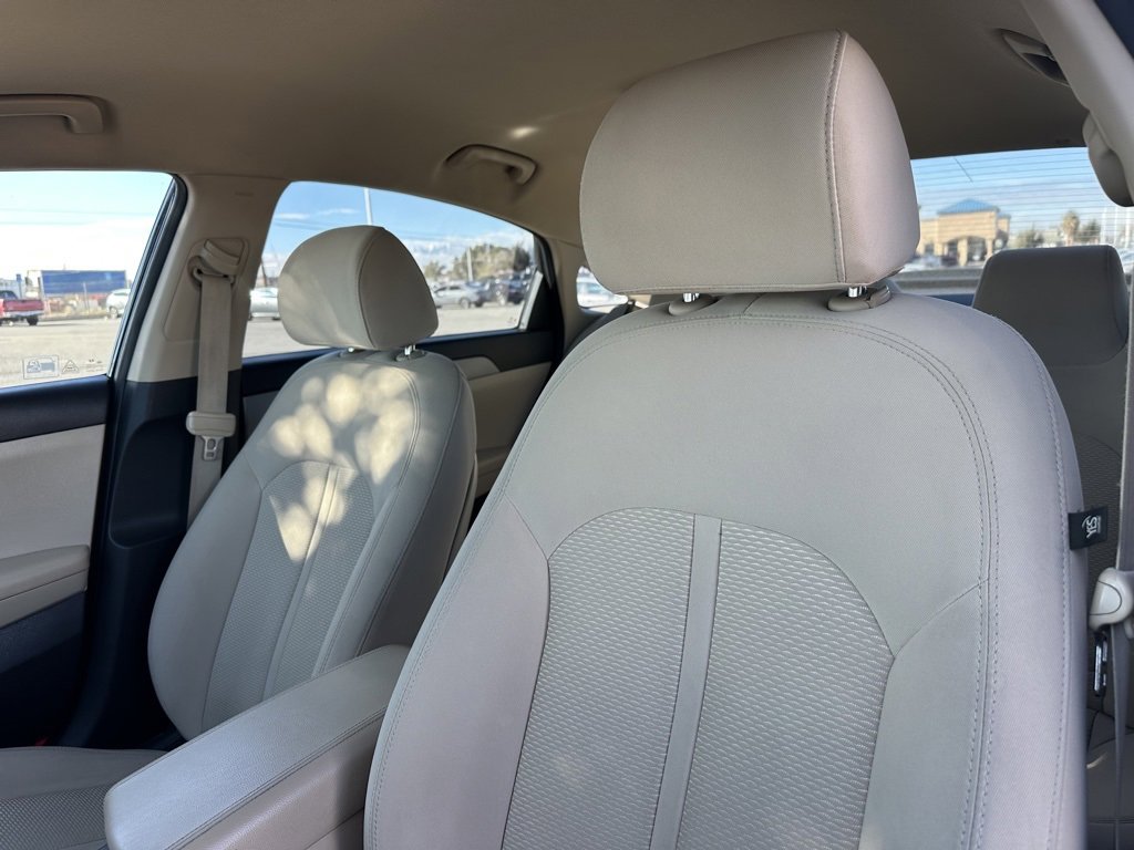 Used 2019 Hyundai Sonata SE image 15