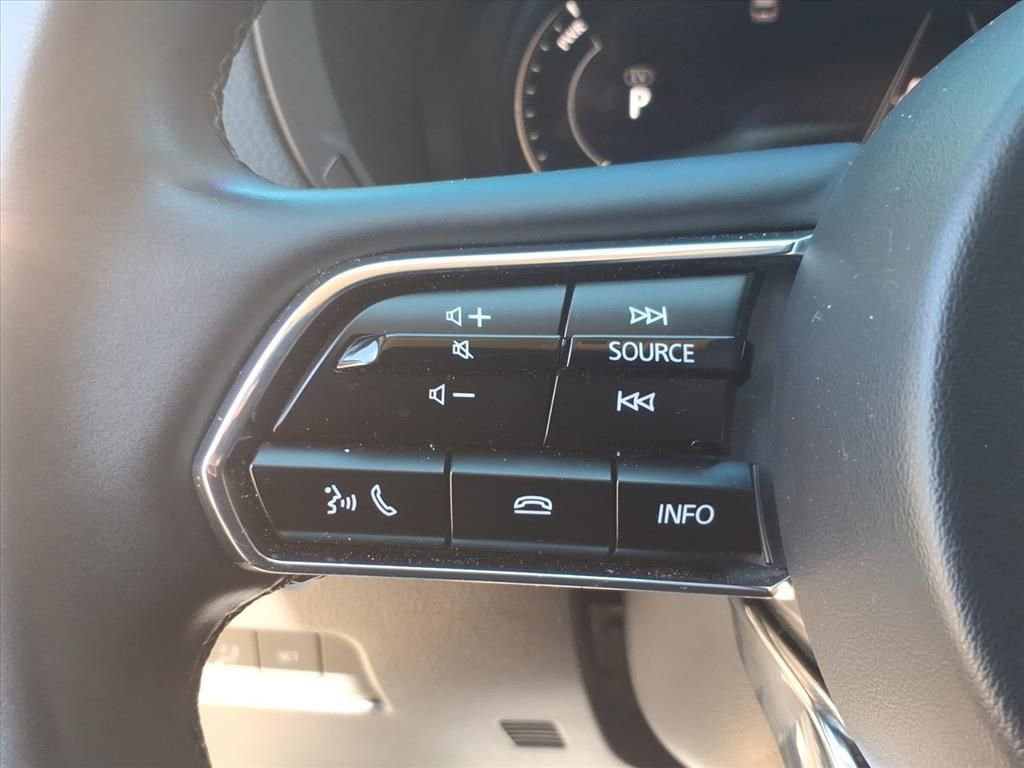 Used 2024 MAZDA CX-90 Plug-In Hybrid w/ Premium Pkg image 17