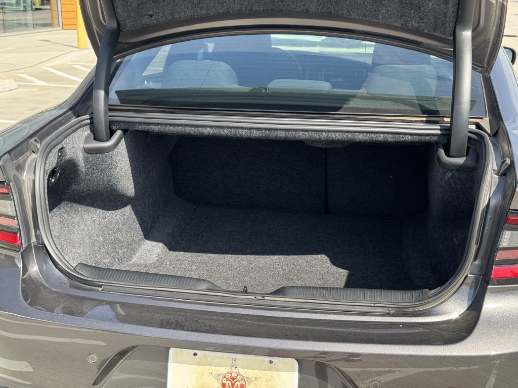 Used 2023 Dodge Charger SXT RWD image 31