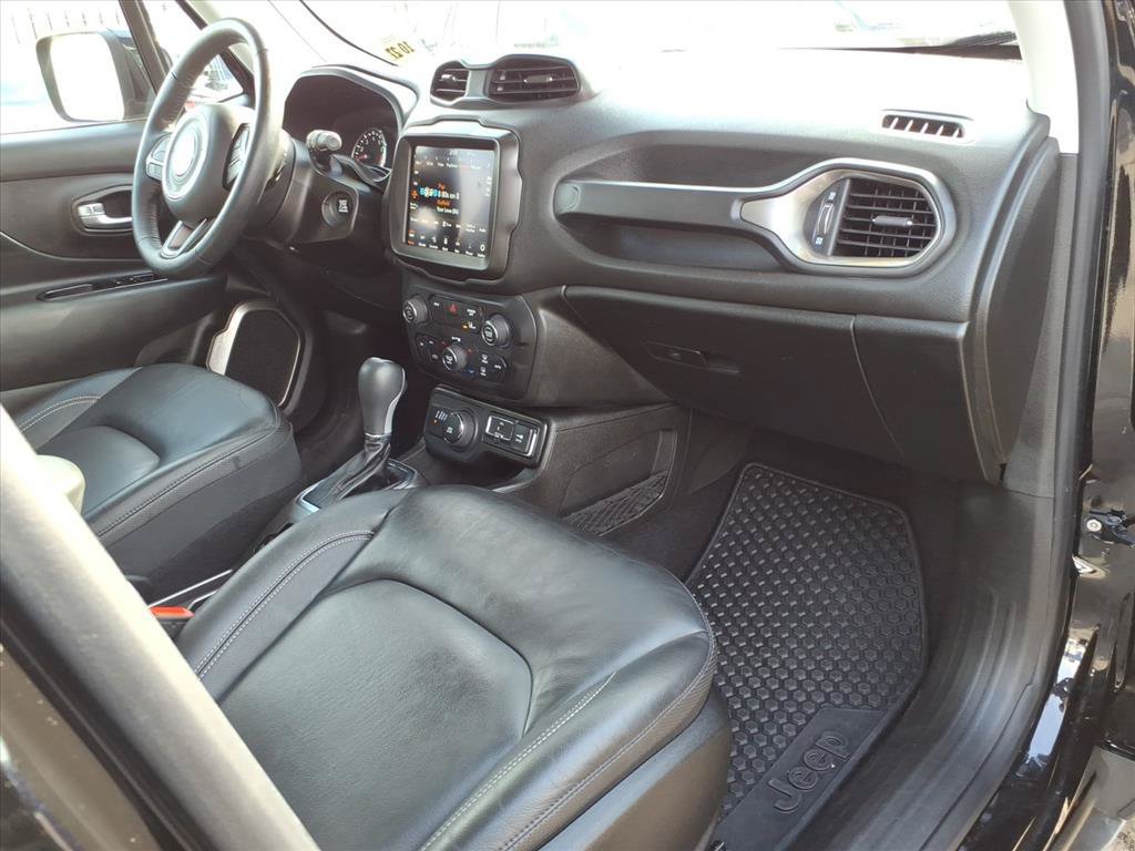 Used 2022 Jeep Renegade Limited w/ Sun, Sound & Wheels Group AWD/4WD image 9