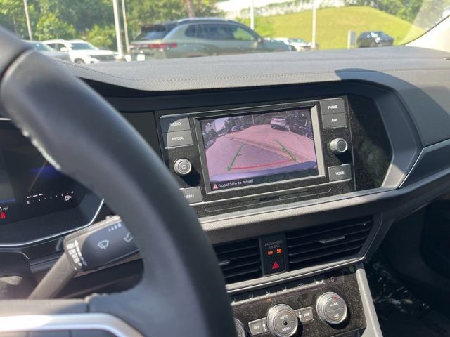 Used 2024 Volkswagen Jetta SE FWD image 23