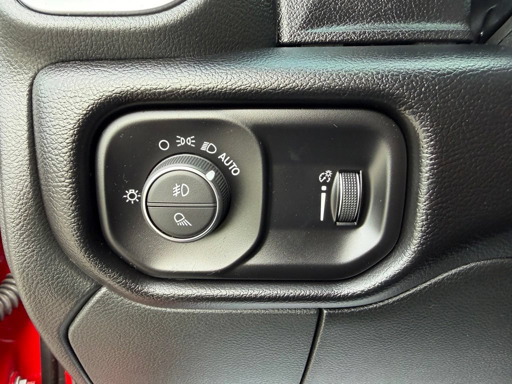 Used 2026 RAM 2500 Big Horn AWD/4WD image 11