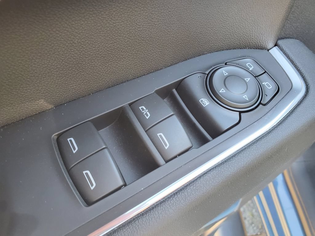 Used 2024 Chevrolet Silverado 1500 LT AWD/4WD image 21
