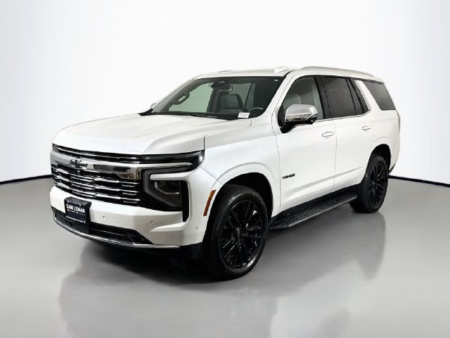 Used 2025 Chevrolet Tahoe Premier AWD/4WD image 3