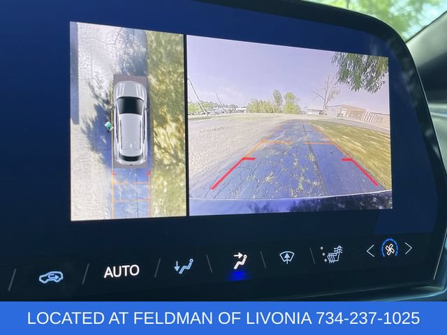 Certified 2024 Chevrolet Equinox EV LT FWD image 15