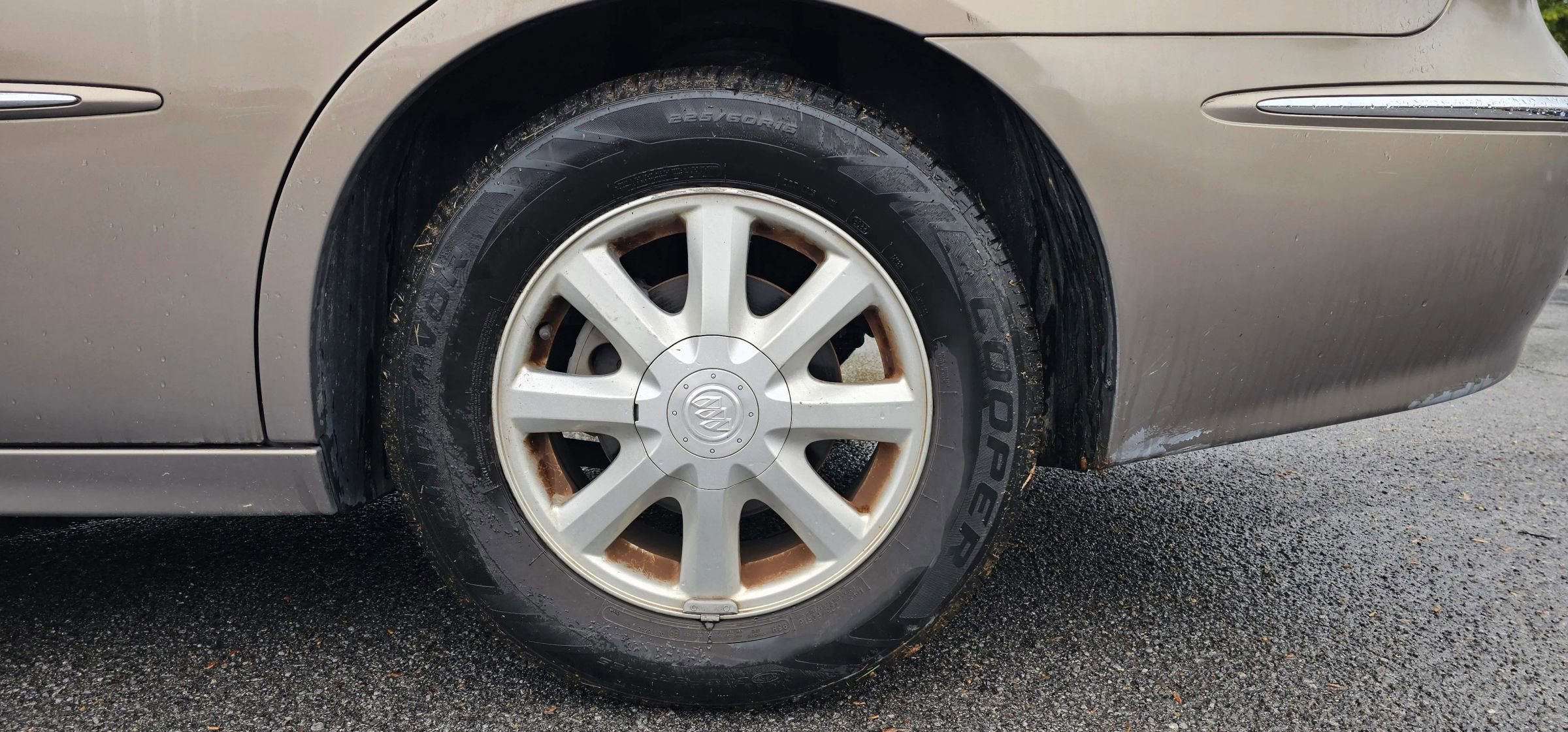 Used 2006 Buick LaCrosse CXL w/ Driver Confidence Package image 10