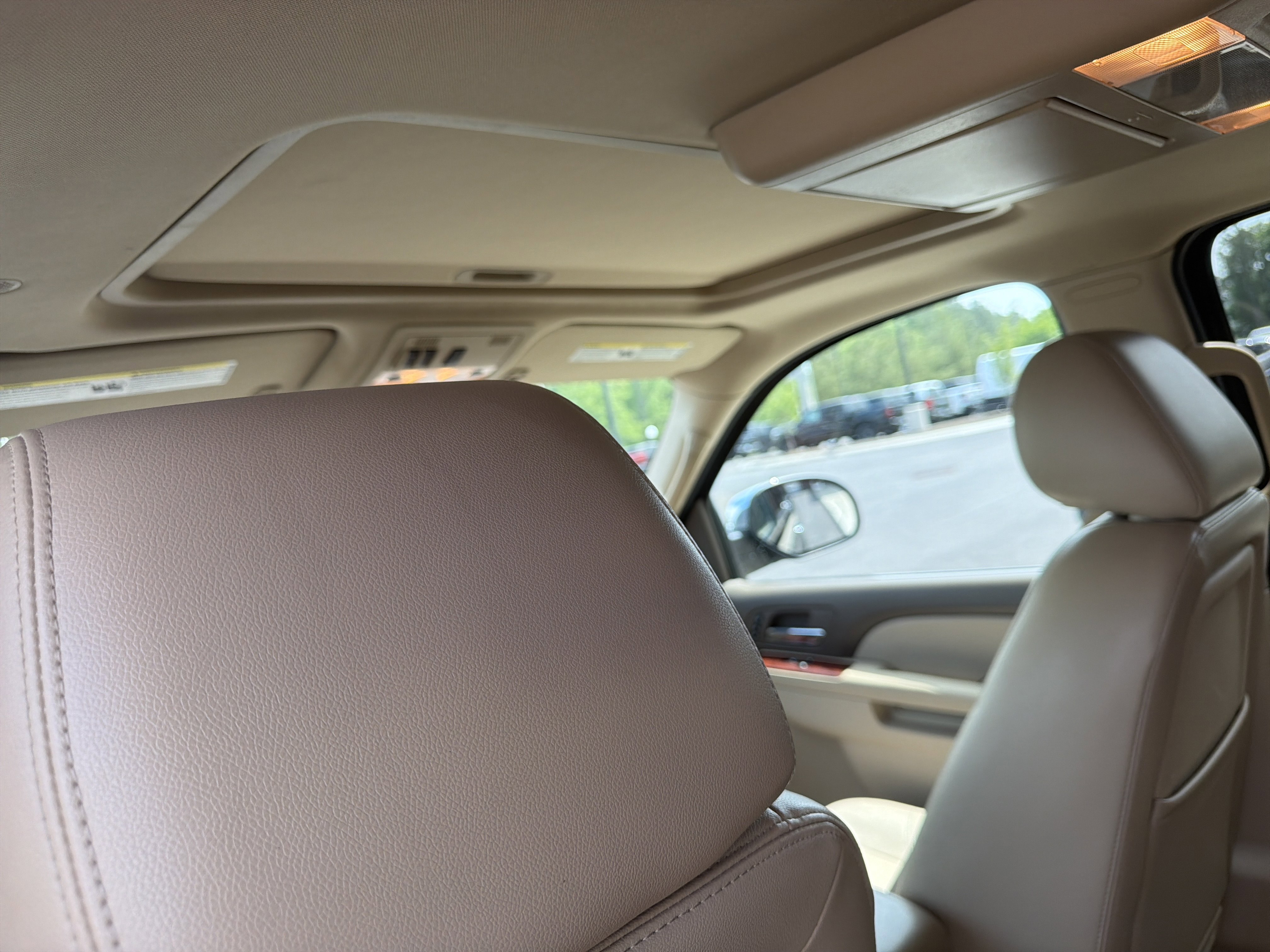 Used 2013 Chevrolet Tahoe LTZ AWD/4WD image 23
