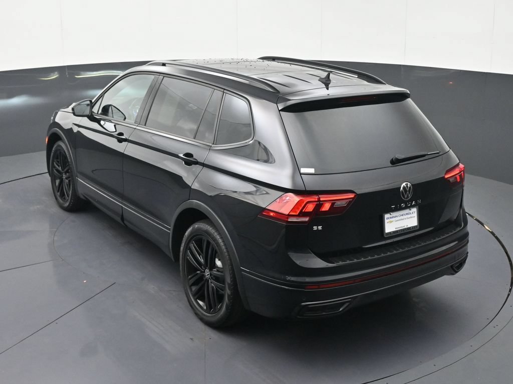 Used 2022 Volkswagen Tiguan SE R-Line FWD image 23