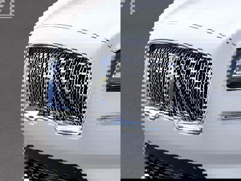 New 2022 Lincoln Nautilus Reserve w/ Equipment Group 201A image 17