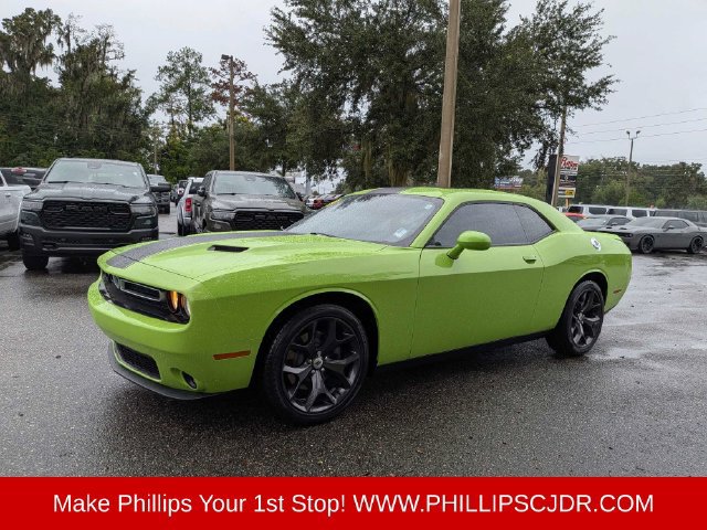 Certified 2019 Dodge Challenger SXT w/ Plus Package RWD image 7