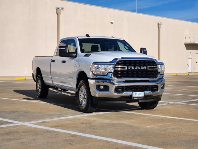 Used 2024 RAM 3500 Big Horn image 3